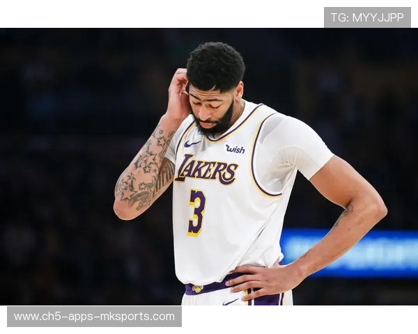 戴维斯头顶封盖惊艳,洛杉矶再度提升士气