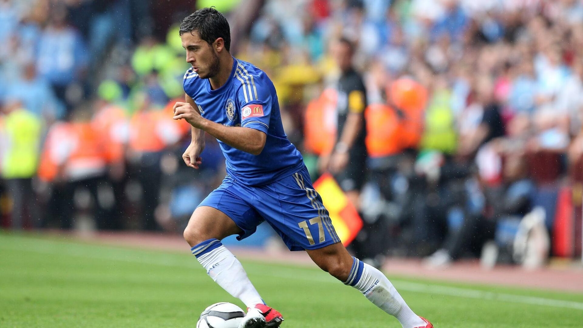 恩里克带领西班牙队迎来复苏，晋级欧洲杯